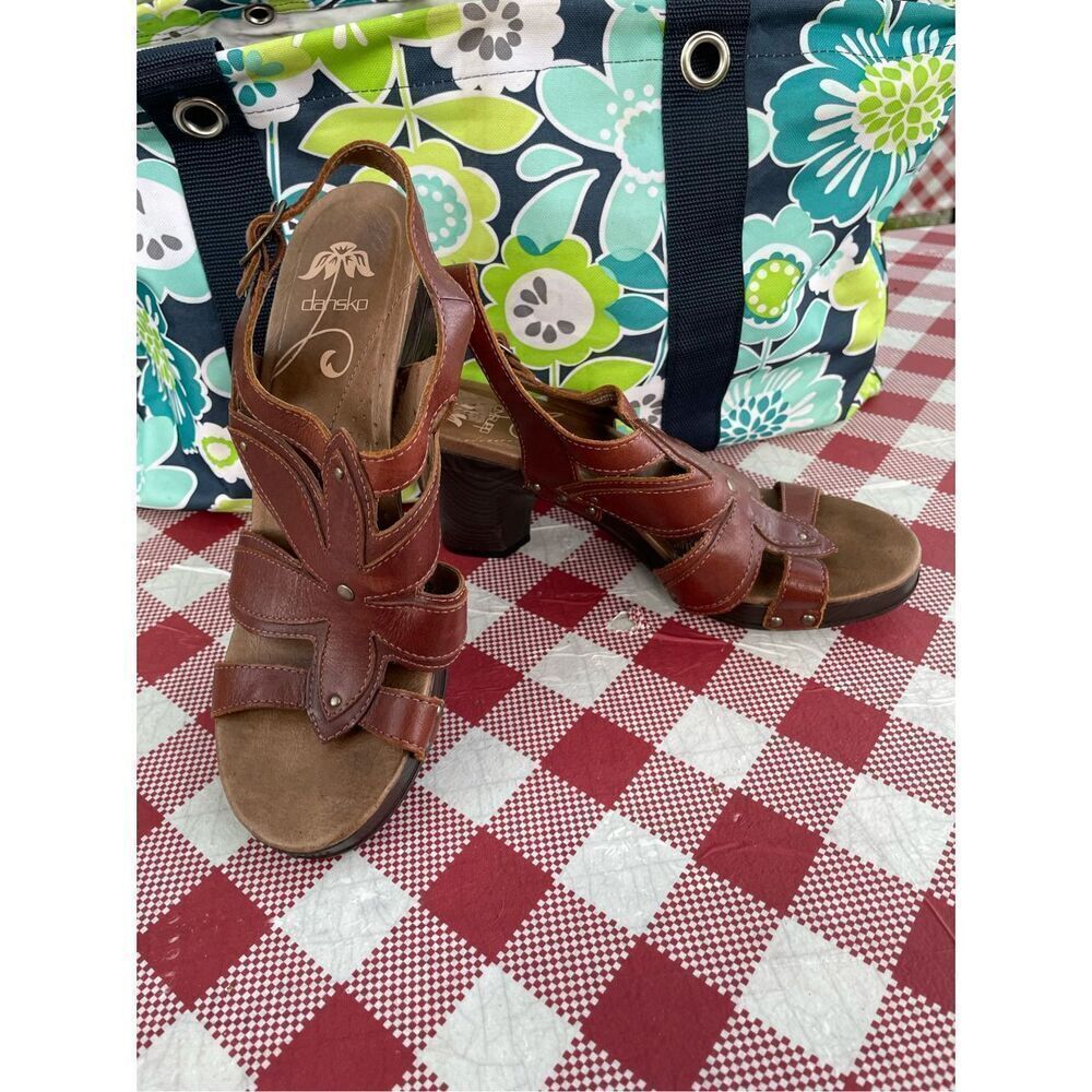 ✅Dansko Nina Brown Full Grain Ladies Sandals